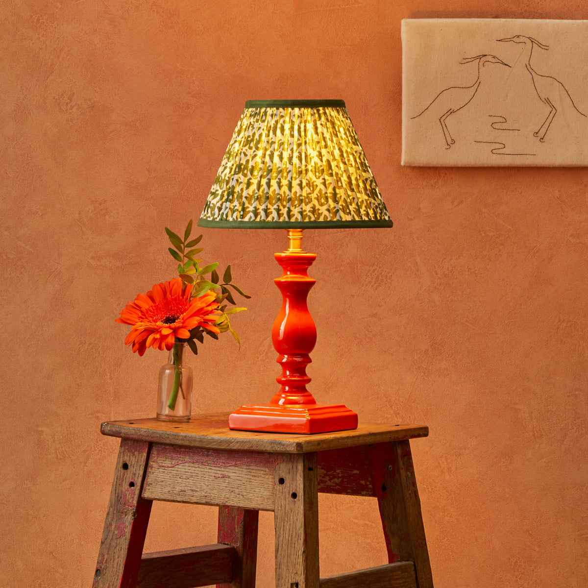 Wilma table lamp in orange